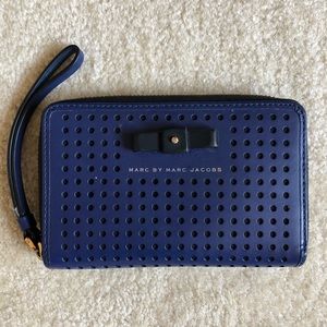 Marc by Marc Jacobs Bow Perf Wingman Wallet